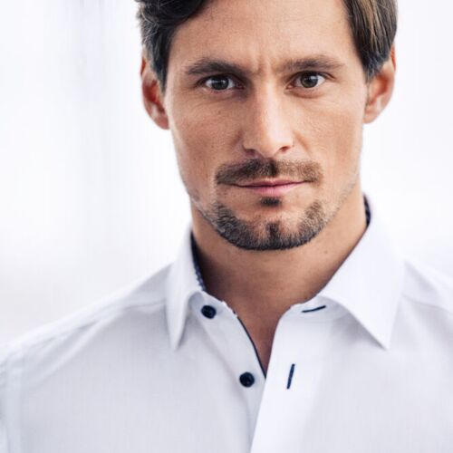 Red Bow 20 Regular Thumbnail